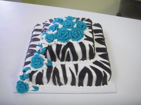 Visit Cakes by Cheree