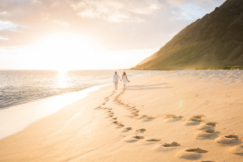 Visit Simple Oahu Wedding